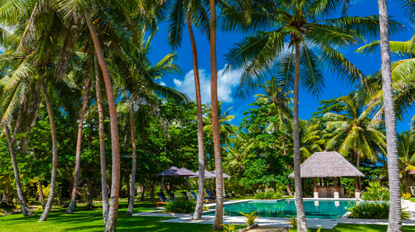 Buy a Villa with Pool in Uluwatu