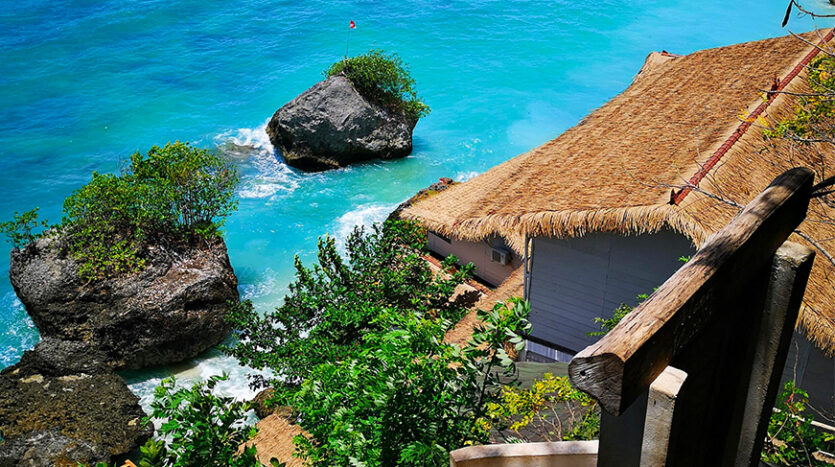 Buy Beachfront Villa in Bali