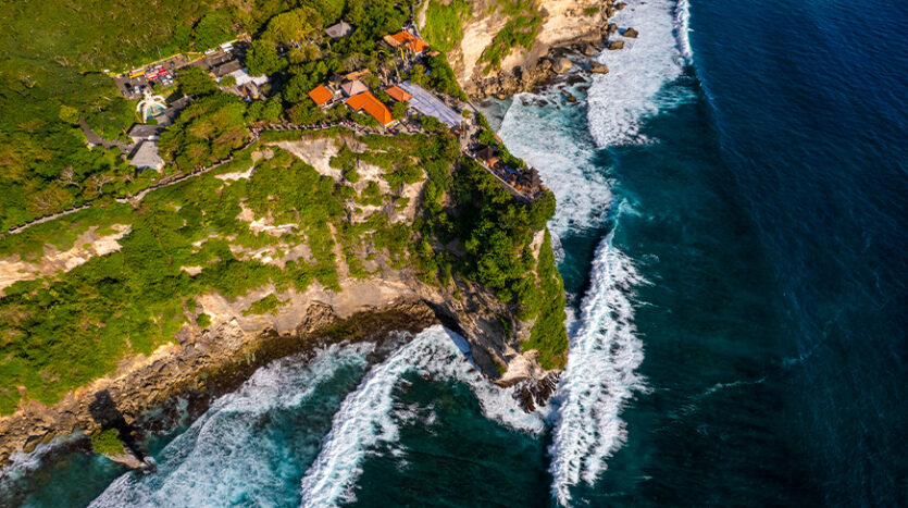 Buy a Villa in Uluwatu