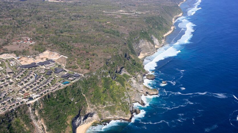 Large land for sale Uluwatu