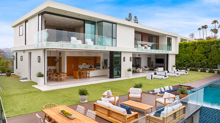 Modern villa in Uluwatu